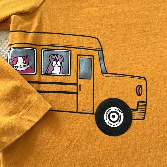 Hanna Andersson Kids Boy/Girl School Bus Friends Top - Picture 4 of 6